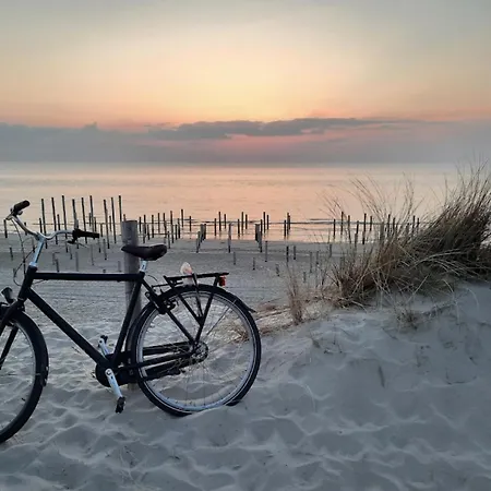 Aryve In See-, Strand- Und Golfplatznaehe Inklusive Netflix, Bad En Und Wohlfuehlgarantie * Dirkshorn